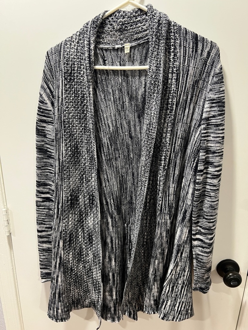 Women’s Black & White Marled Open-Front Cardigan